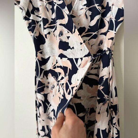 Nordstrom Leith floral print short valance sleeve, V-neck wrap dress, lined, S - Picture 6 of 15